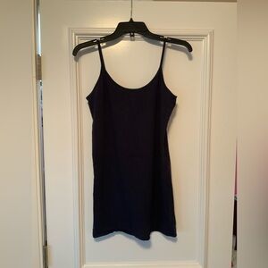 2 Ladies tank tops. Navy blue and hunter green